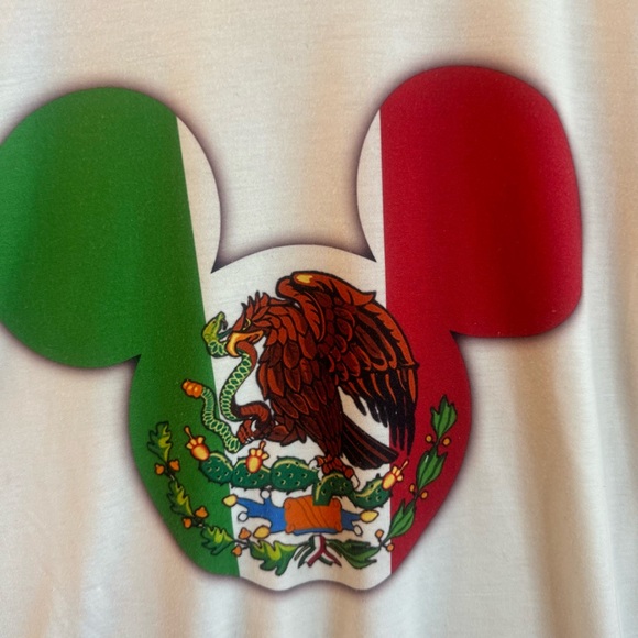 Tees Men’s Short Sleeve Round Neck White Tricolor Mickey Mouse Tee Size Large - Picture 6 of 7